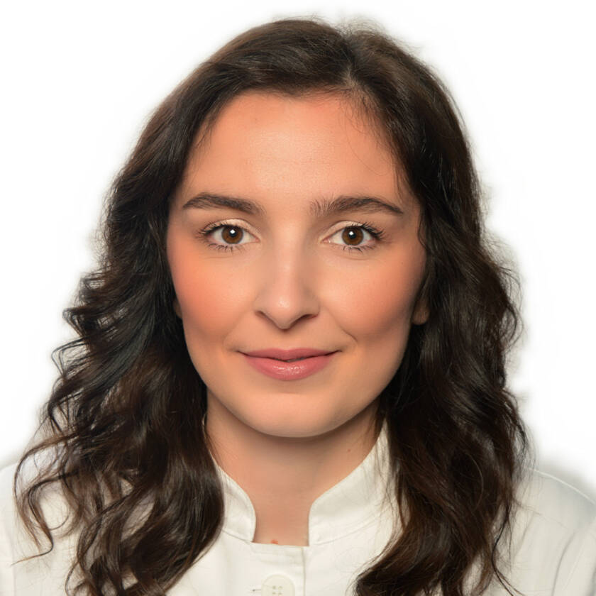 Dr. Irena Ivković